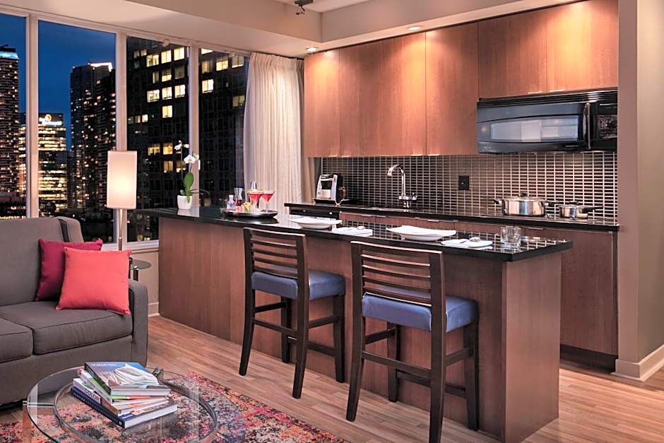 Executive Hotel Cosmopolitan