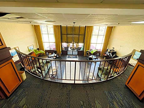 Mystic River Hotel and Suites