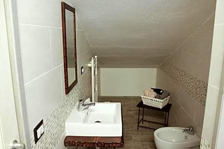 Triple Room with Private Bathroom