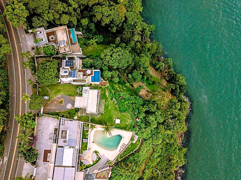 Casa na costeira com vista para o mar