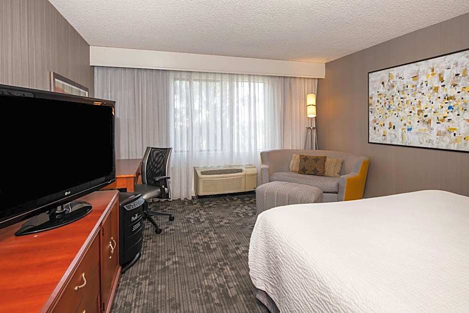 Courtyard by Marriott Newark Silicon Valley