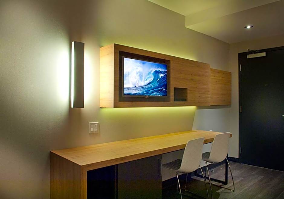 Ramada by Wyndham Laval