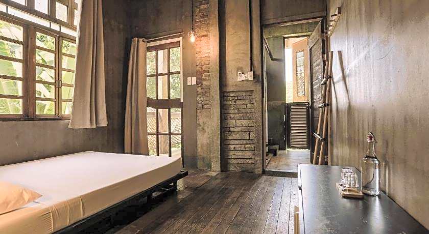 The Flying Fish Hostel