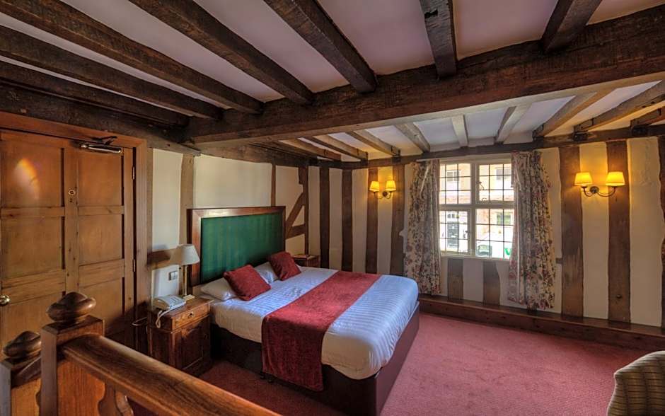 Dog & Partridge by Chef & Brewer Collection