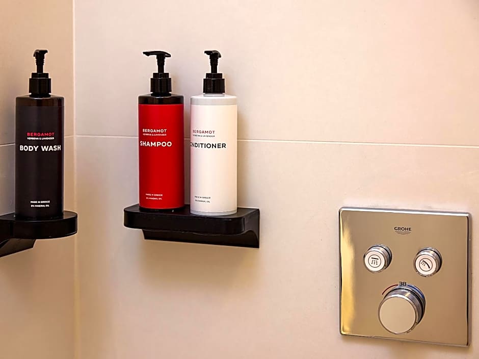 The Roc Club, A Grecotel Hotel to Live