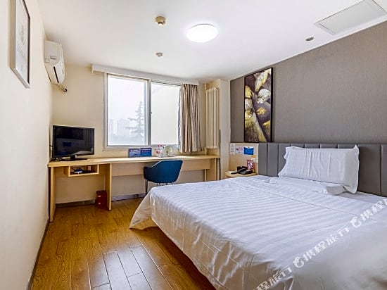 7 Days Inn Nanchang Bayi Square Railway Station North Square