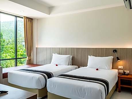 Deluxe Double or Twin Room with Garden View
