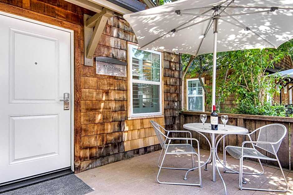 Aggie Inn, an Ascend Collection Hotel