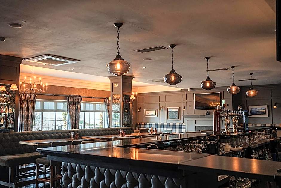 Crover House Hotel & Golf Club