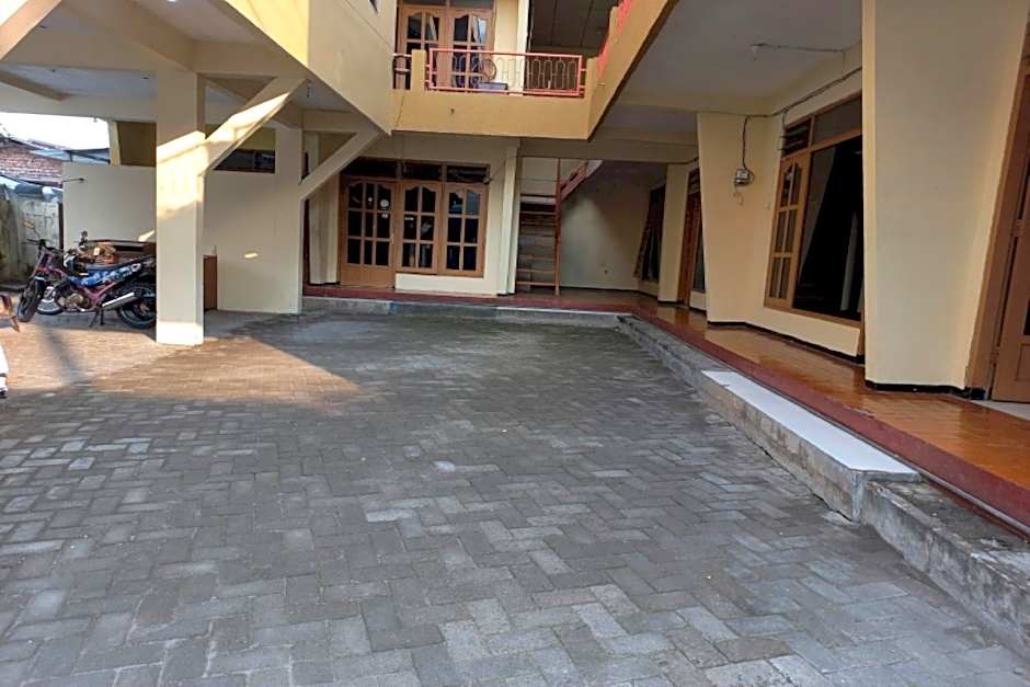 Hotel O Am'key Villa Tretes 1