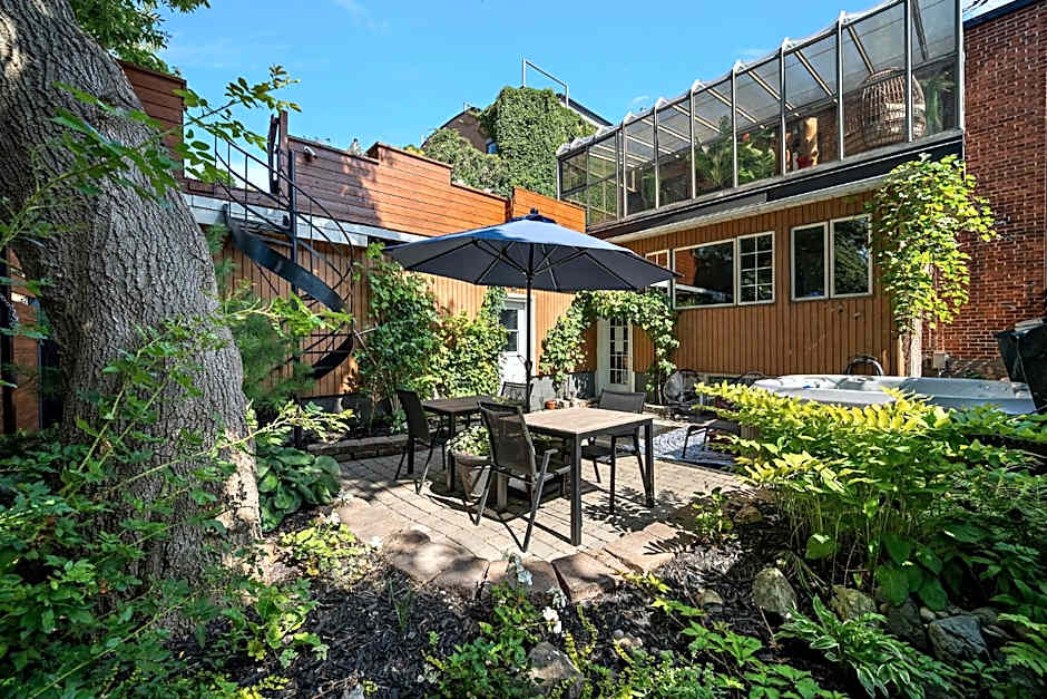 Maison Des Jardins B & B