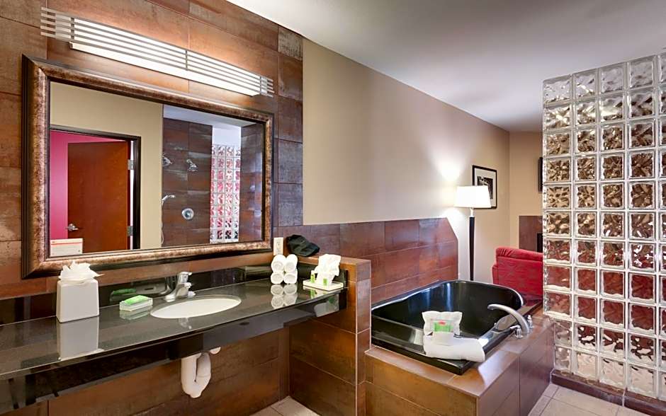Holiday Inn & Suites Salt Lake City-Airport West By IHG