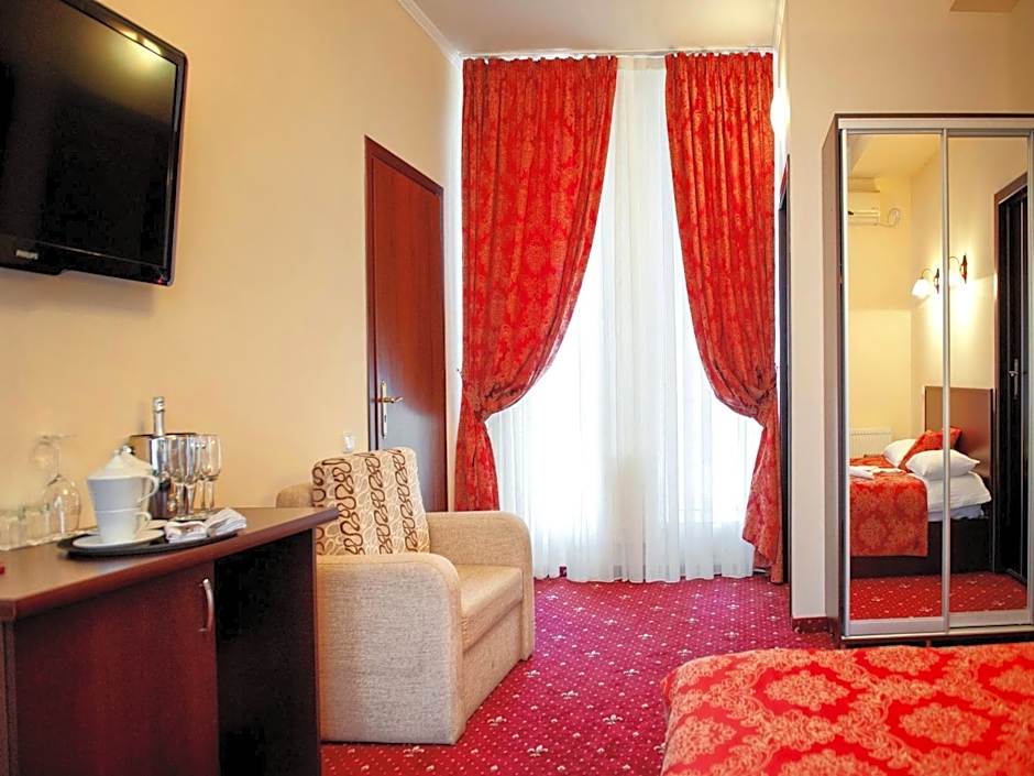 Manhattan Hotel & Restaurant