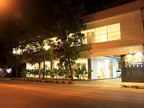 Veleza Hotel