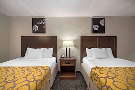 Queen Room with Two Queen Beds - Non-Smoking