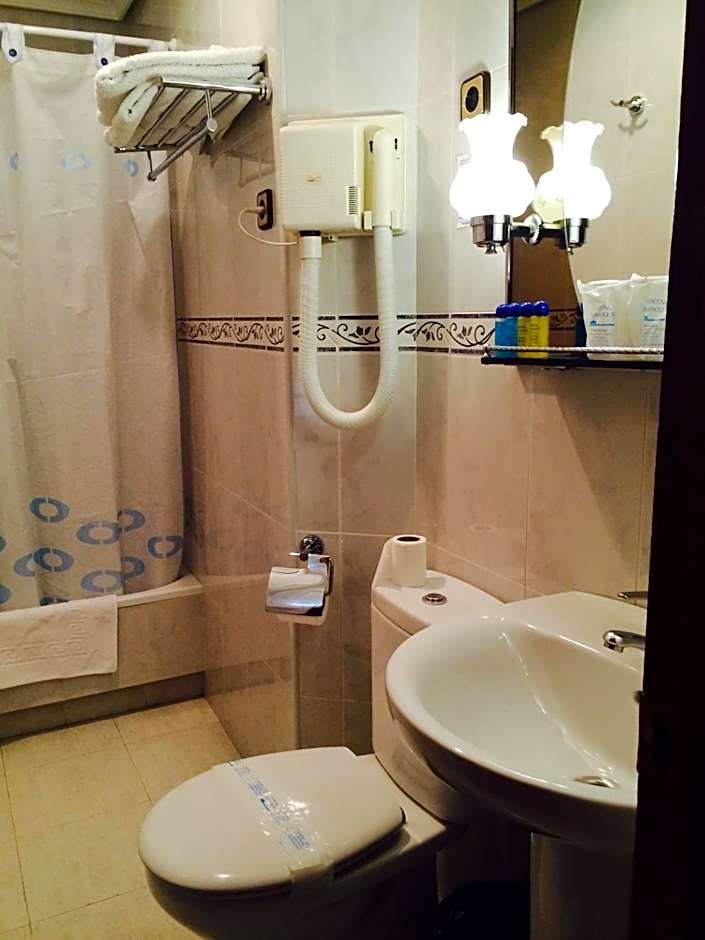 Hostal Sonsoles Madrid-Centro