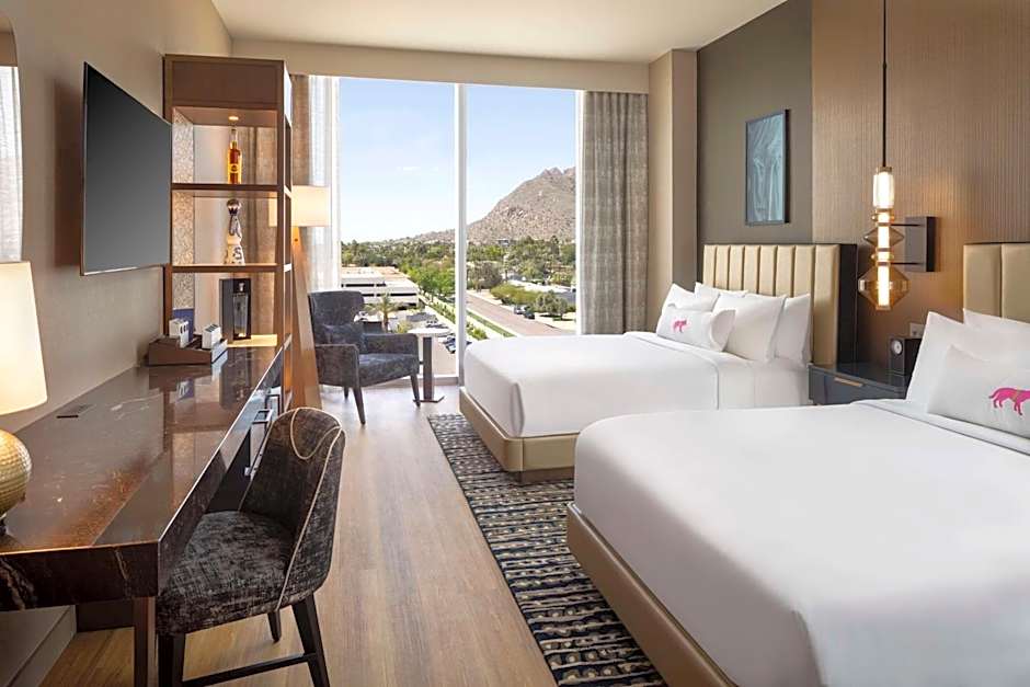 Caesars Republic Scottsdale, a Hilton Hotel