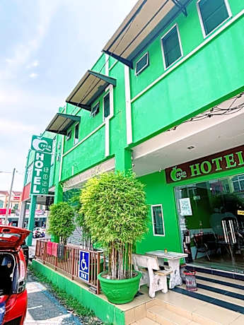 Green Hotel
