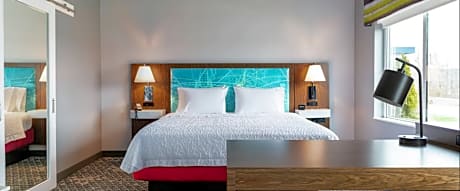 1 King Mobility Access Roll In Shower