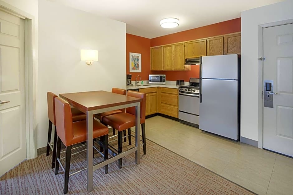 Residence Inn by Marriott Indianapolis Airport