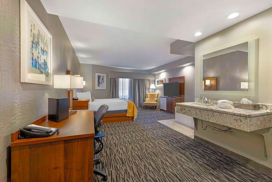 Best Western On The Avenue