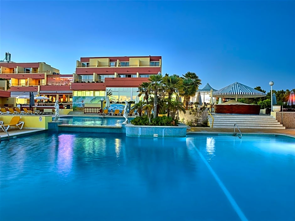 Hotel Baia Cristal Beach & Spa Resort