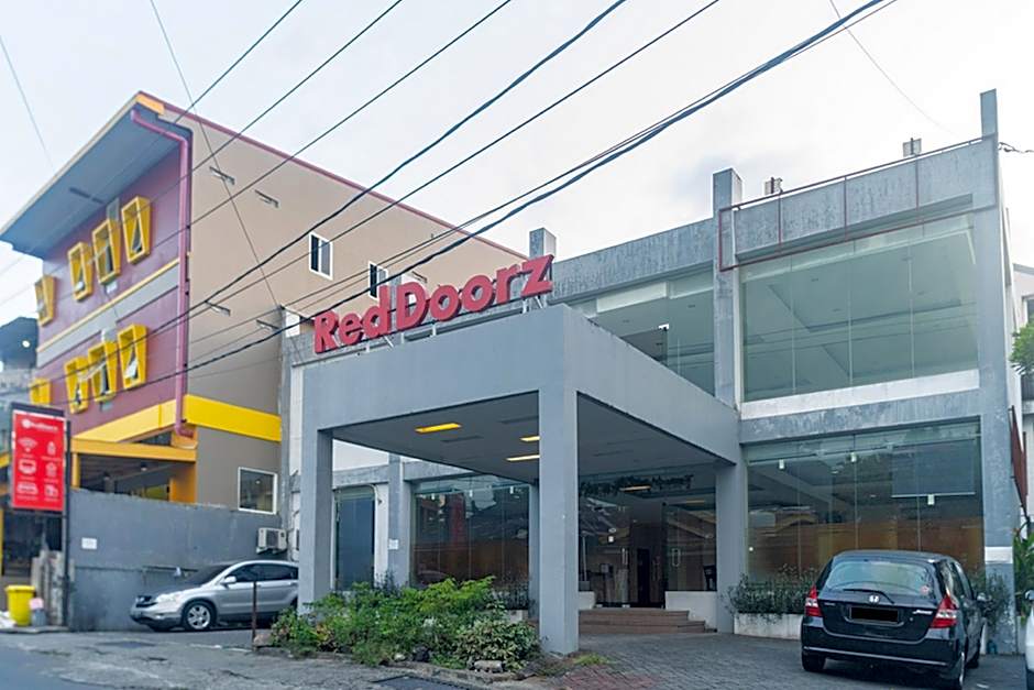 RedDoorz near Bahu Mall Manado