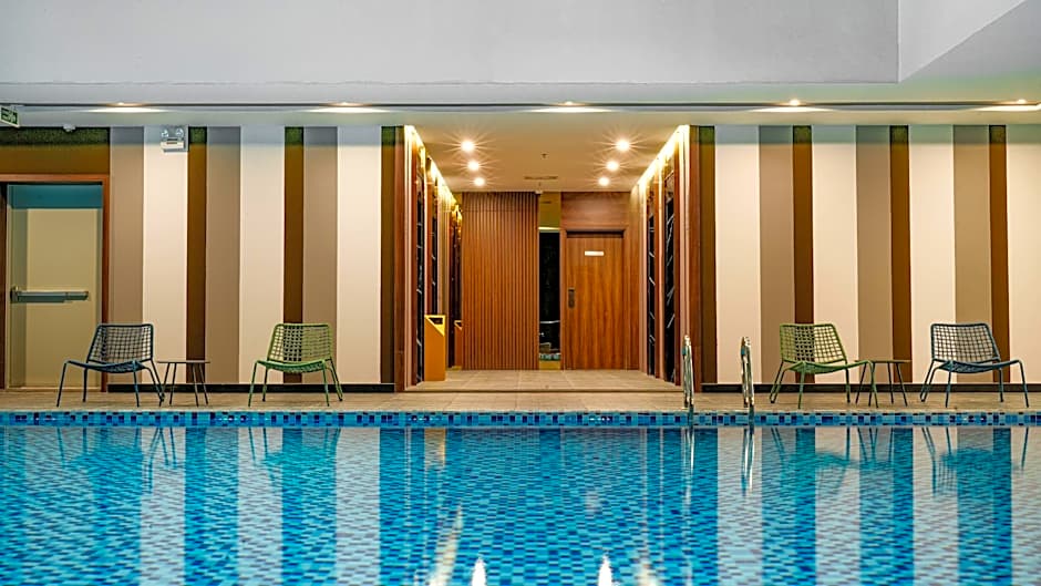 Wyndham Garden Legend Halong