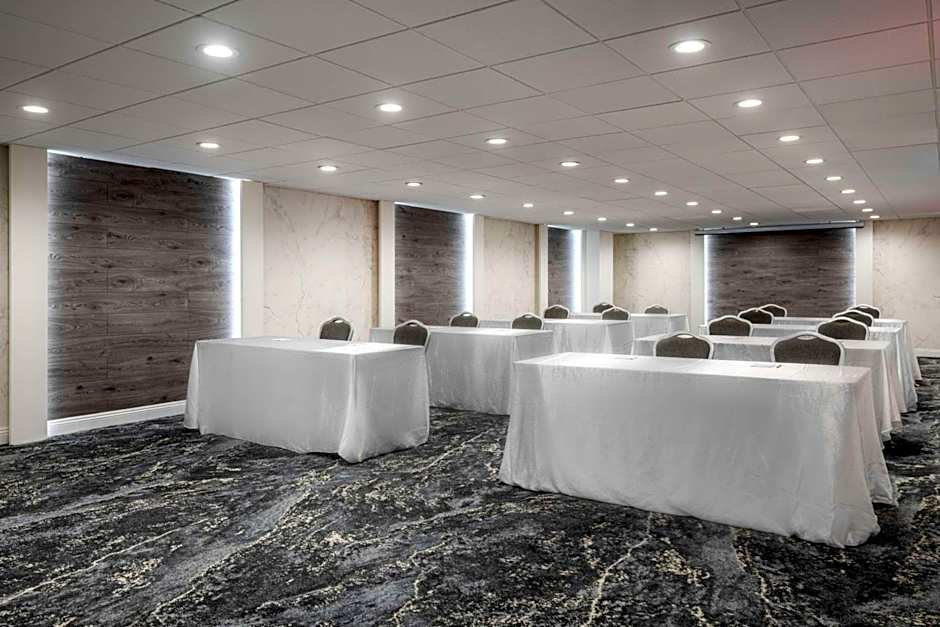 The Volare, Ascend Hotel Collection