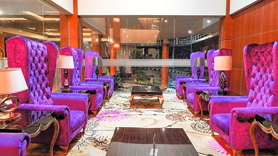 Sutan Raja Hotel And Convention Centre