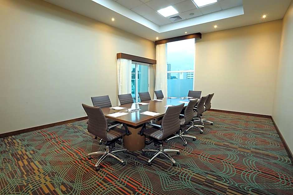 Hotel Dann Carlton Marinn Place Panama Financial District