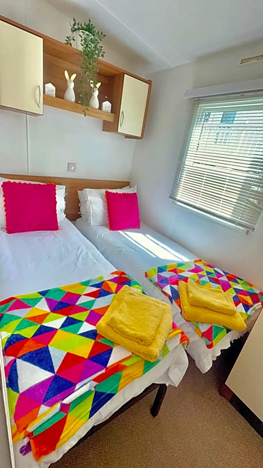 Hoburne Devon Bay Holiday Home Fresh Bright Rental - Home from home