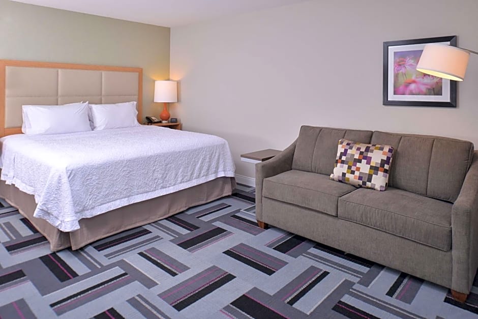 Hampton Inn By Hilton & Suites Ames, IA