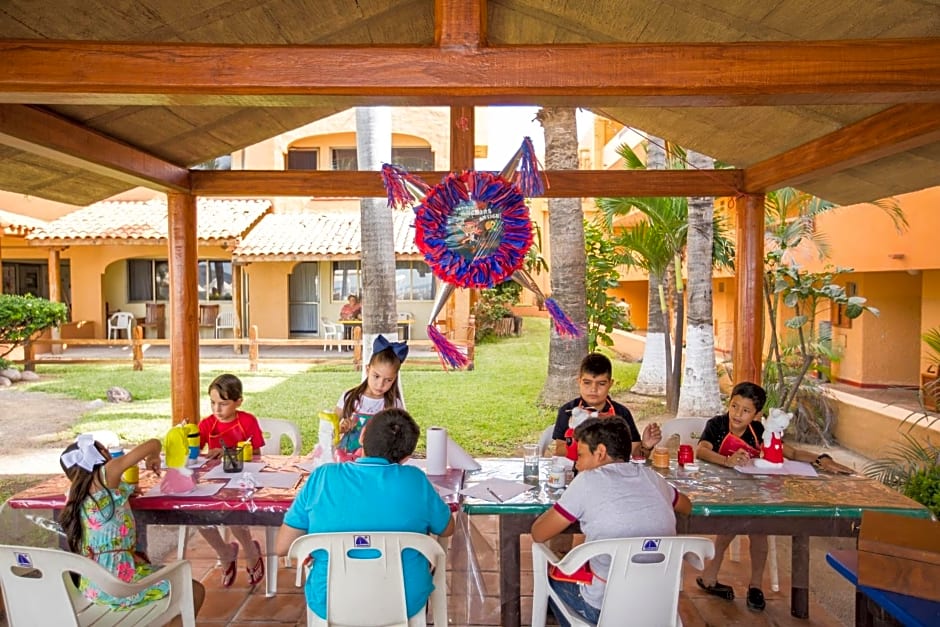 Costa de Oro Beach Hotel