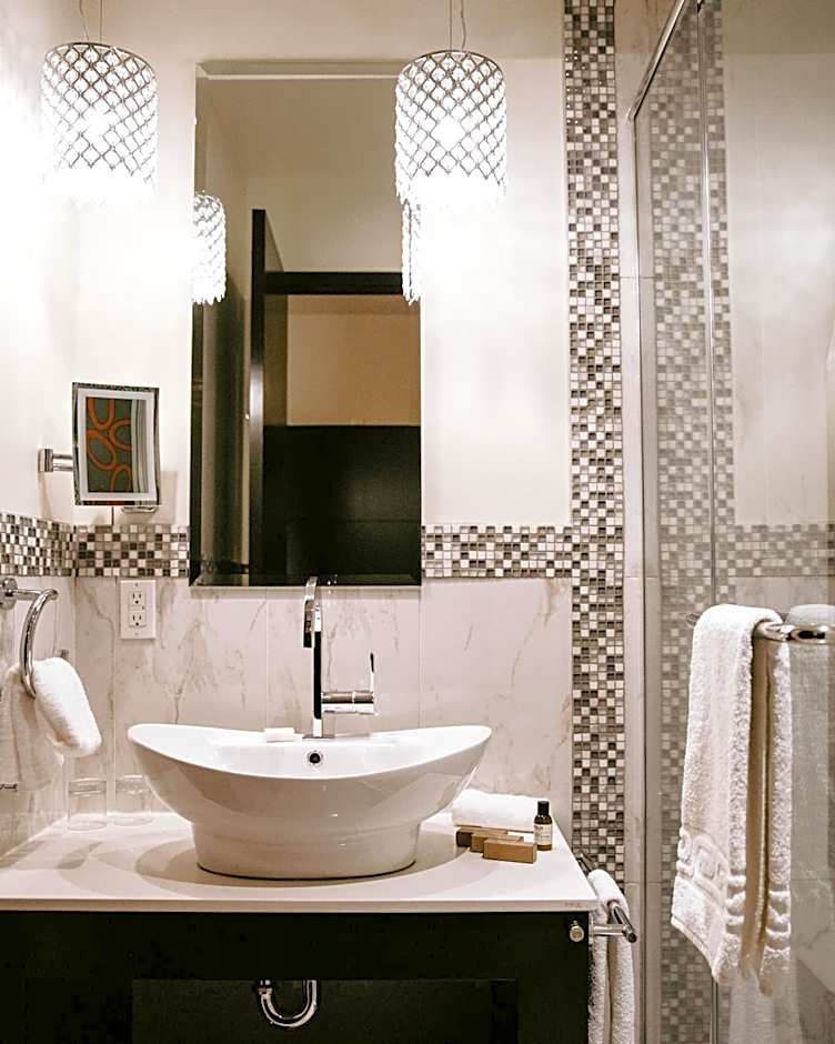 Le Petit Hotel Vieux-Montreal - Saint-Paul by Gray Collection