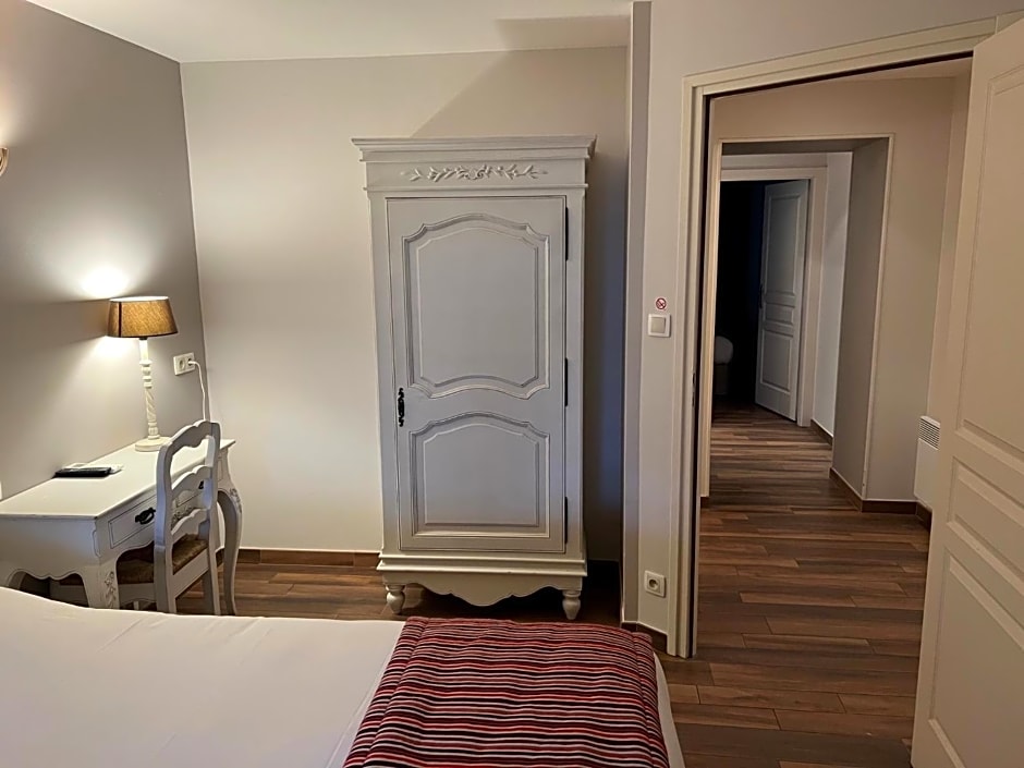 Hotel Village Motel