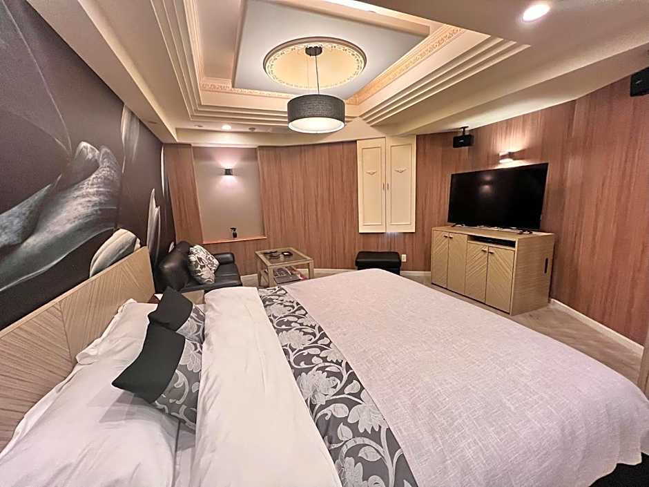 Hotel Crystal Gate Nagoya - Couple Hotel