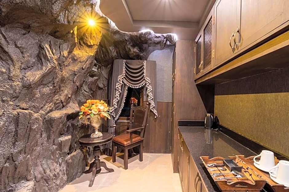 The Castle Pratumnak Hill Pattaya 6 Bedroom