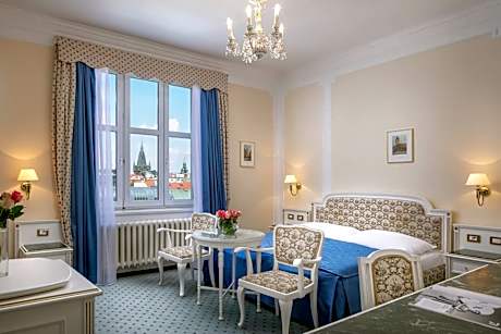 Ambassador Zlata Husa