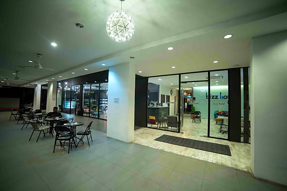 Bizz Hotel