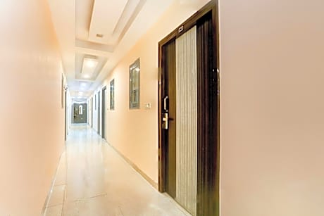 Hotel O Amrit Palace