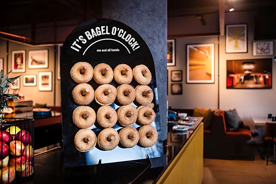 Me And All Hotel Berlin East Side