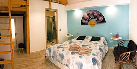 Triple Room with Private Bathroom