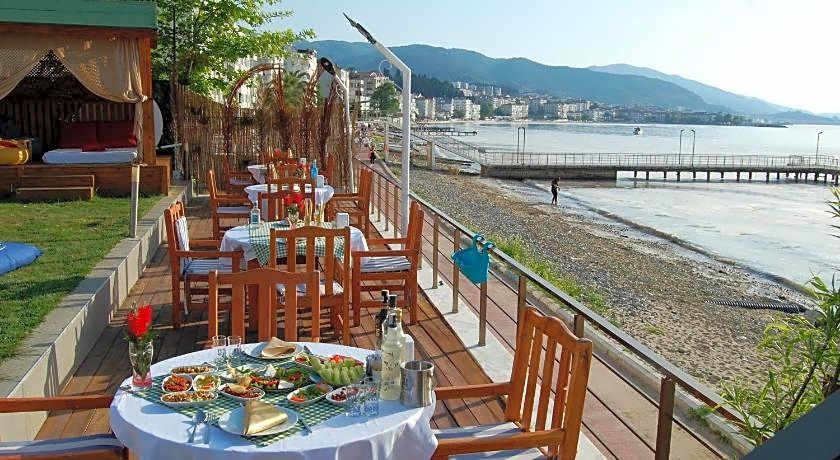 Grand Koru Otel Beach