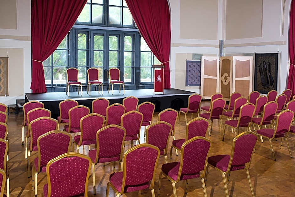 Erzsébet Királyné Szálloda