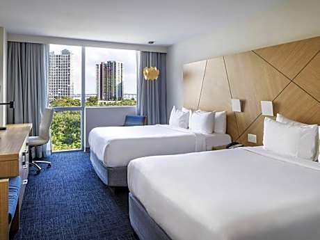 Superior Bay View Room with Two Queen Beds and Bay View - Hearing Accessible