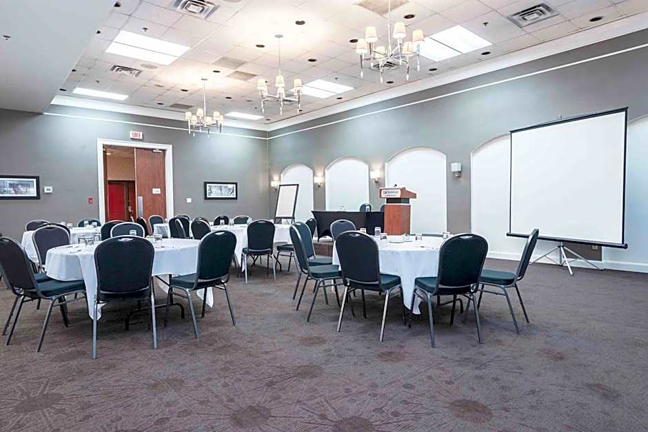 Sandman Hotel Montreal Longueuil