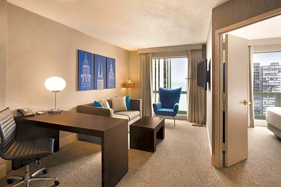 Hilton Chicago/Magnificent Mile Suites