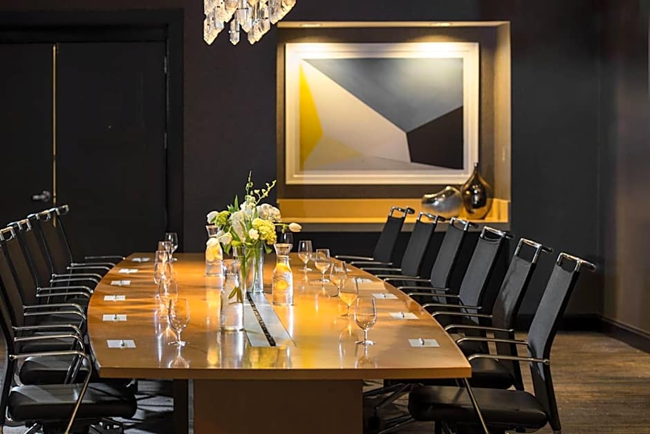 Renaissance Palm Springs Hotel