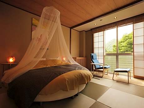 Double Room with Tatami Area
